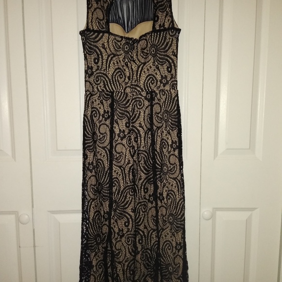 Dress - Picture 5 of 6